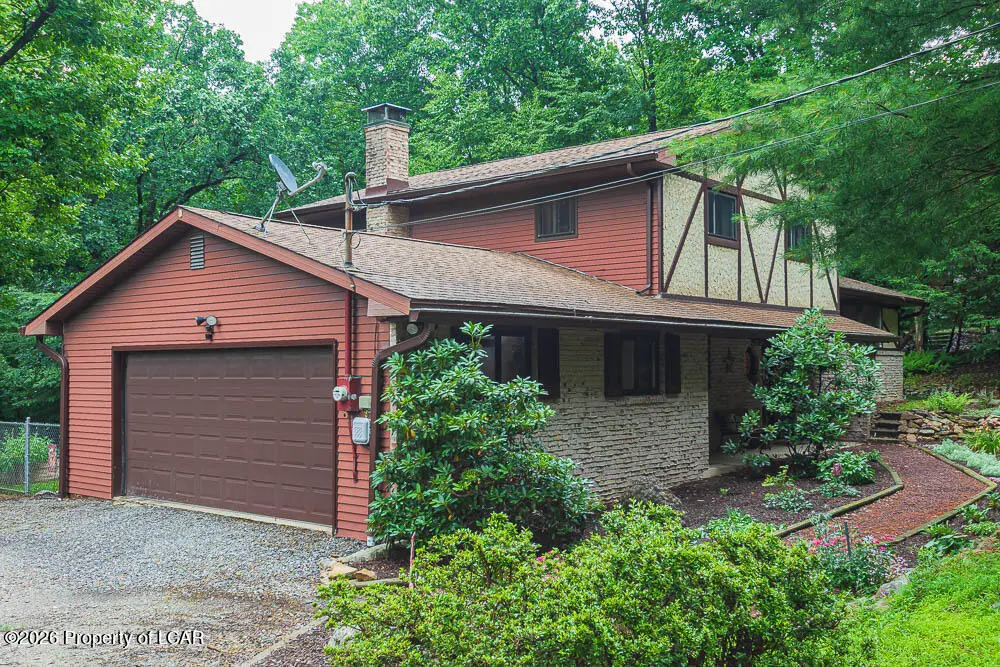 564 Mountain Road, Tamaqua in Tamaqua