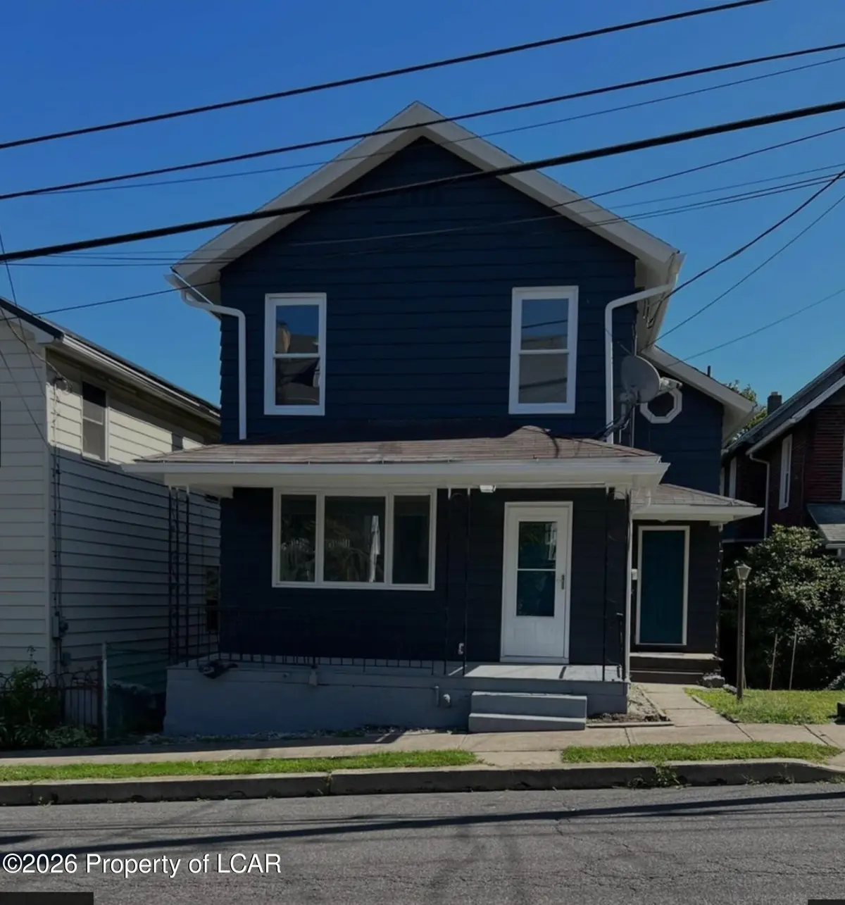 30 Hillside Avenue, Edwardsville - 3 bed - 2 bath - 1,759 SF