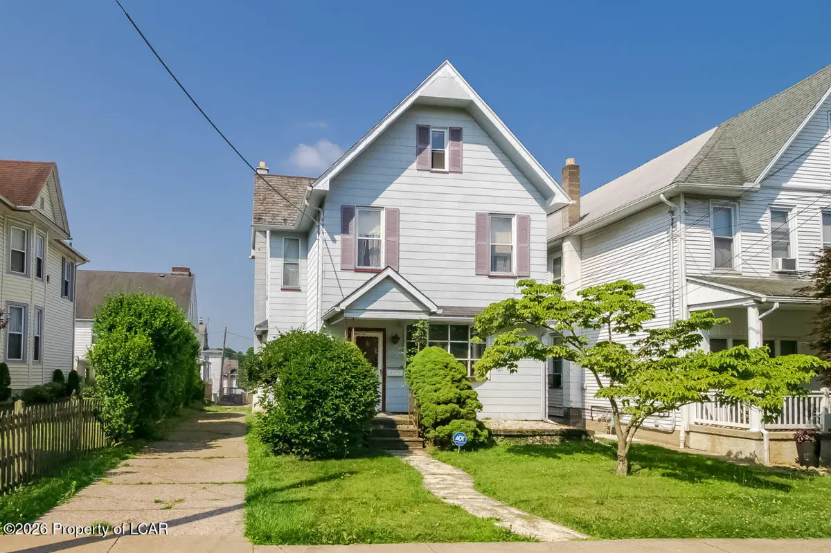 293 E South Street, Wilkes-Barre in Wilkes-Barre