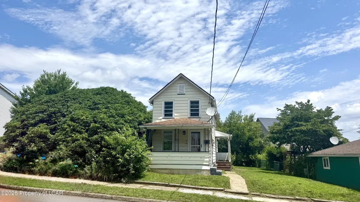 733 Miller Street, Luzerne - 2 bed - 1 bath - 922 SF