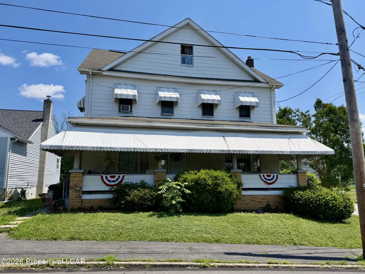 515 Fassold Street, Moosic - 3 bed - 2 bath - 1,728 SF