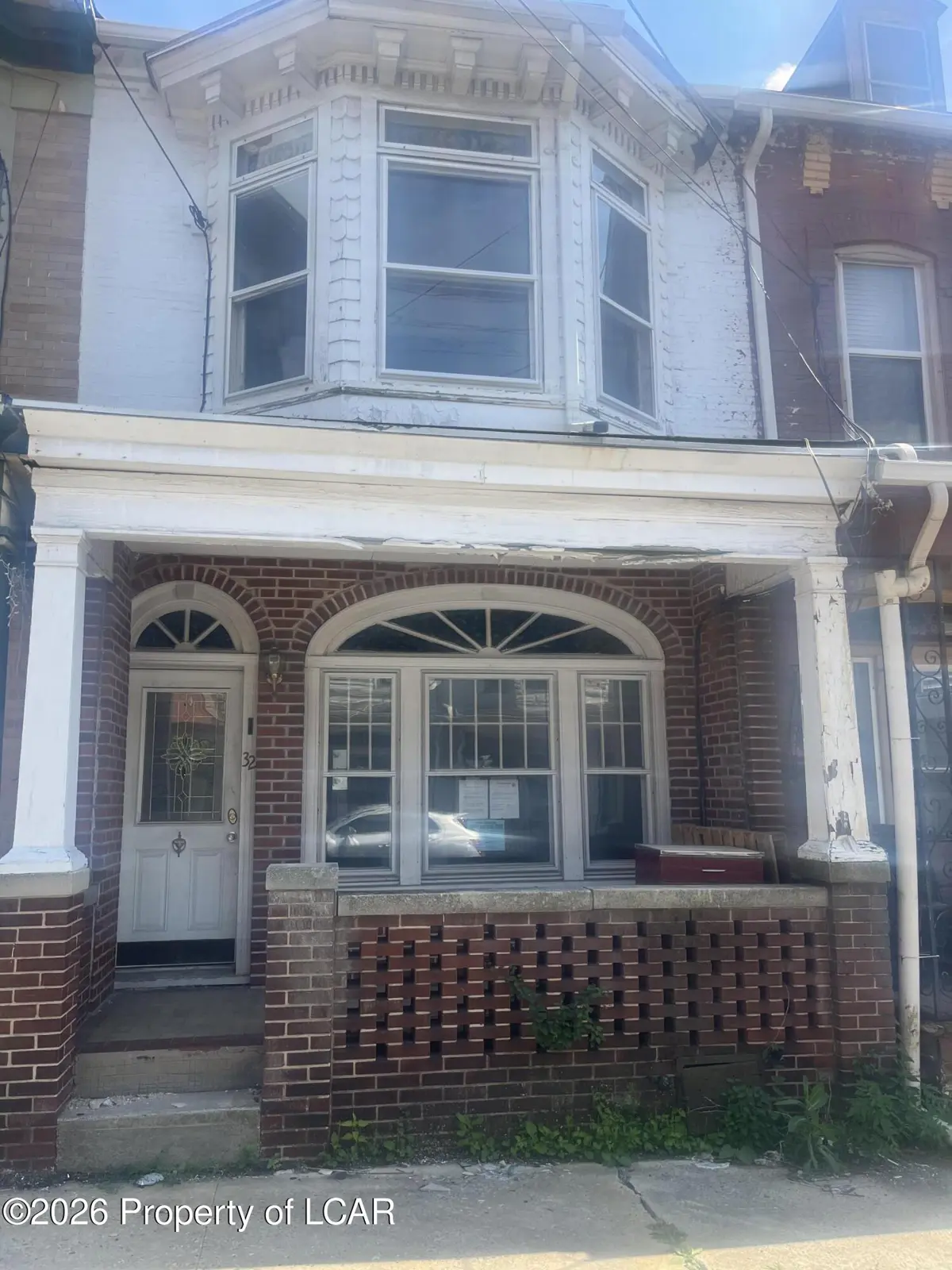 32 E Oak Street, Shenandoah - 4 bed - 1 bath - 1,307 SF