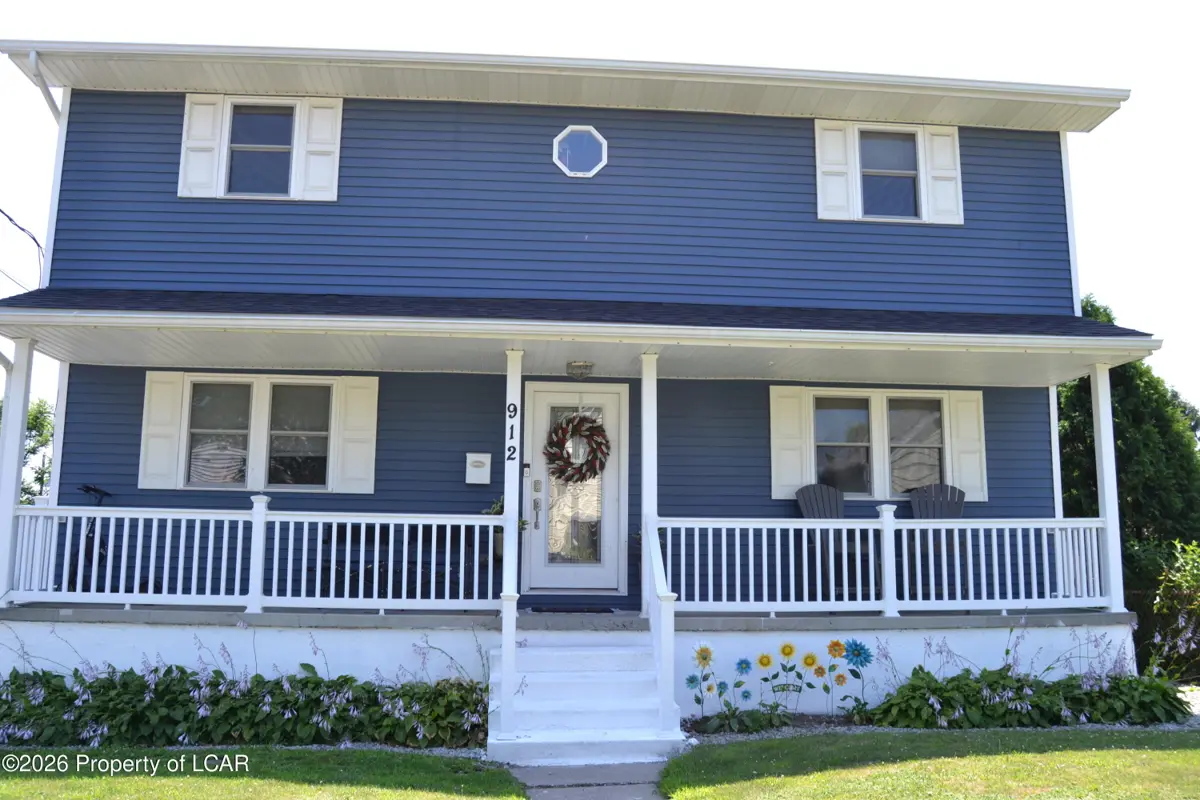 912 Throop Street, Dunmore in Dunmore