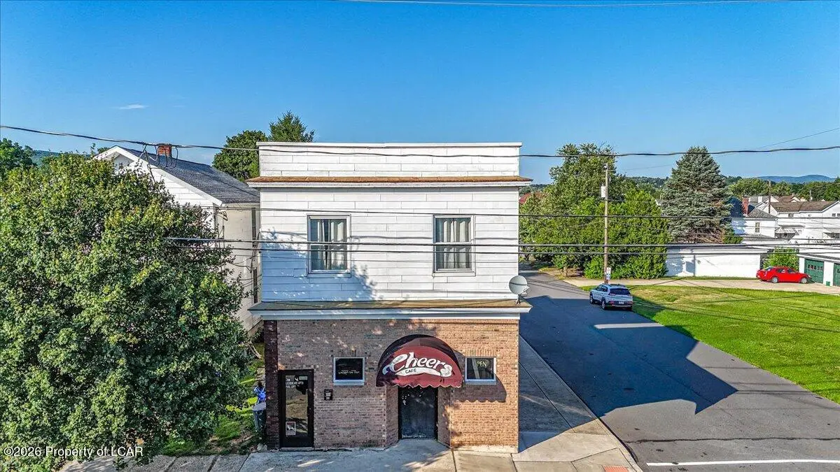 700 Luzerne Avenue, West Pittston - 3 bath - 3,200 SF