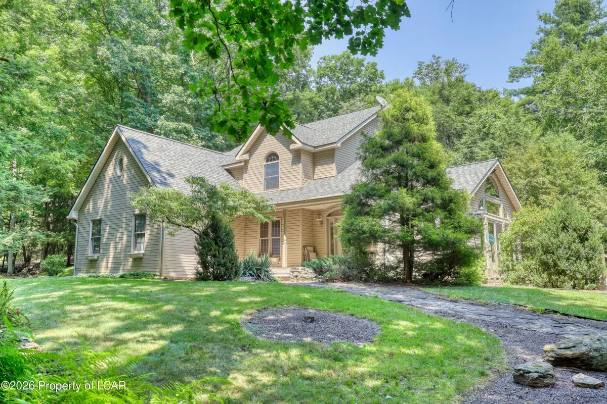 307 Grassy Pond Road, Sweet Valley - 2 bed - 3 bath - 2,376 SF