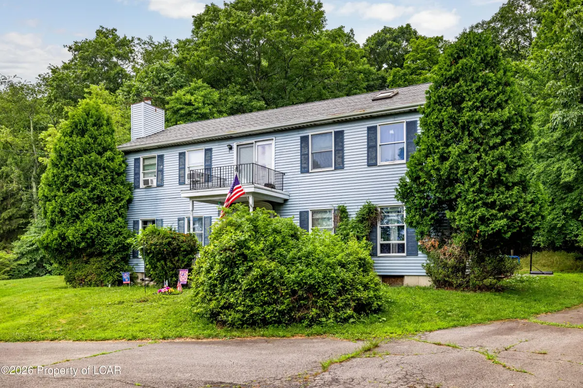 6 Forest Hill Road, Hazleton - 5 bed - 2 bath - 2,592 SF