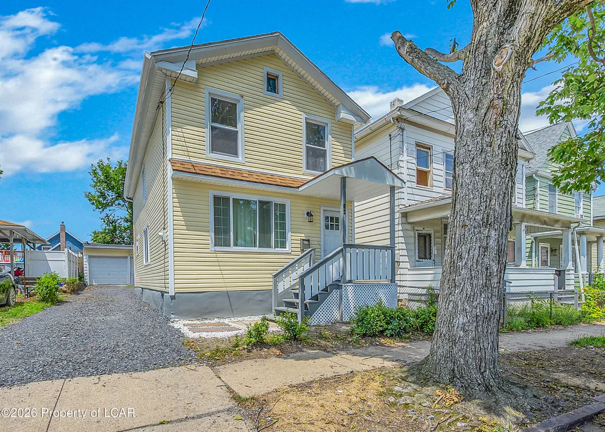 92 N Meade Street, Wilkes-Barre - 3 bed - 2 bath - 1,366 SF