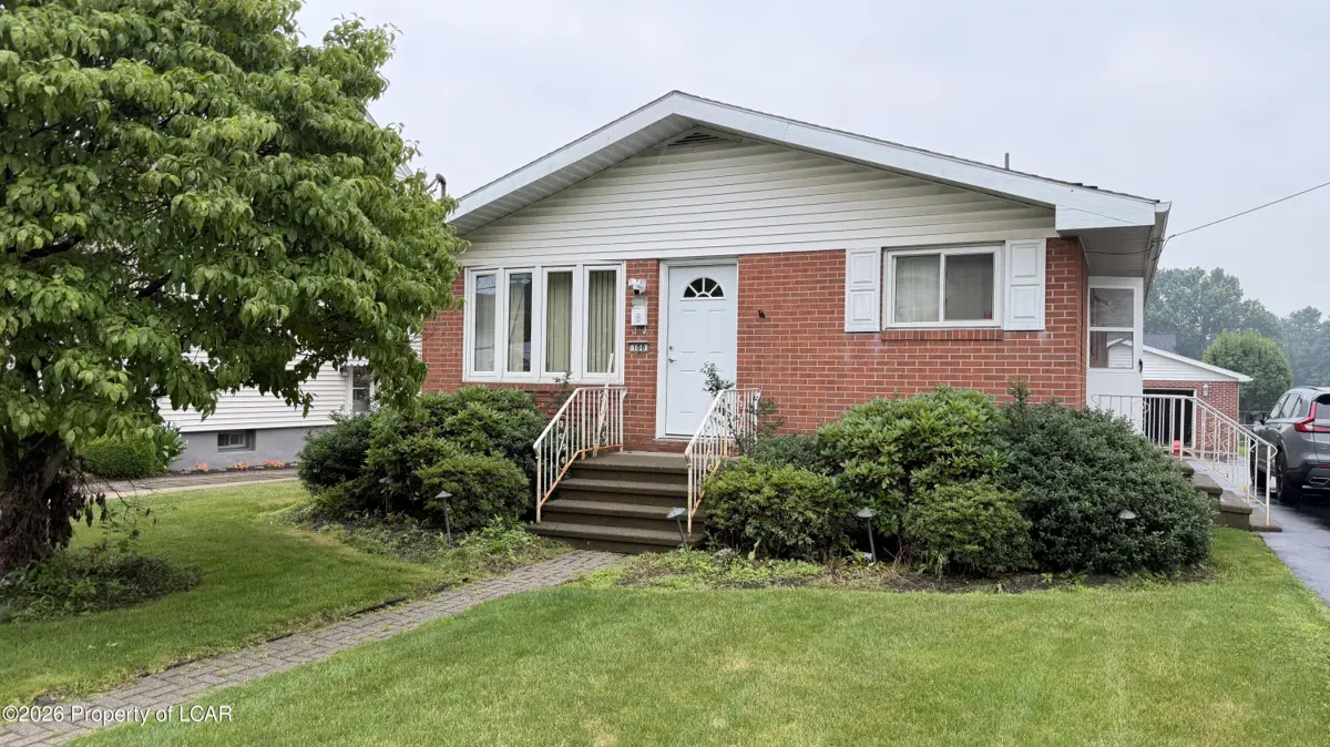 100 Jackson Street, Edwardsville in Edwardsville