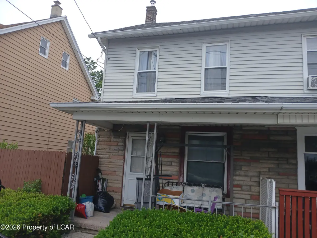 9 N Chestnut Street, Tresckow - 3 bed - 1 bath - 1,380 SF
