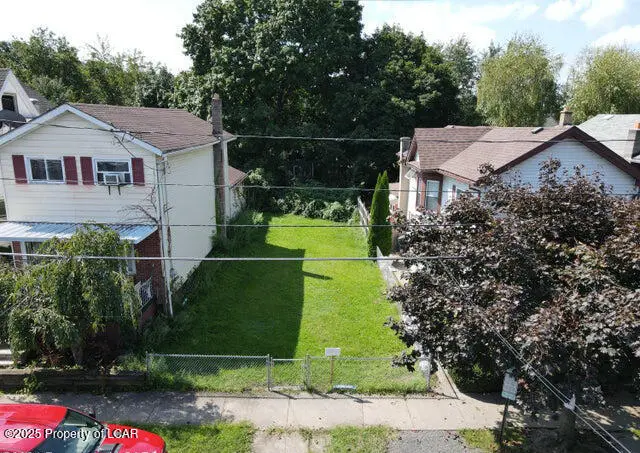 42 W Hollenback Avenue, Wilkes-Barre