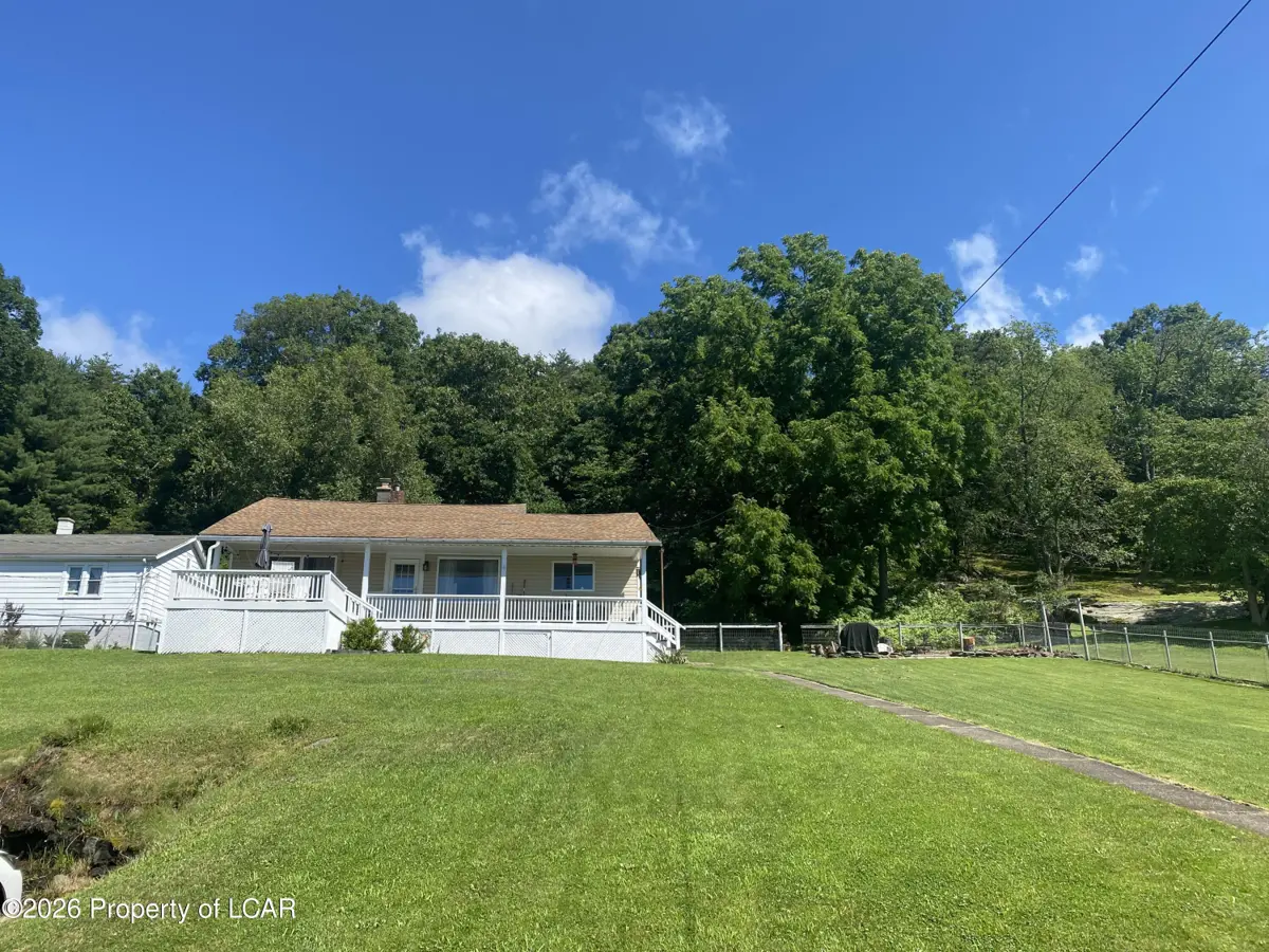 7 McDonald Street, Nanticoke - 3 bed - 1 bath - 1,145 SF
