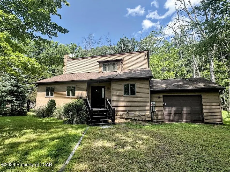 5 Allegheny Drive, Hazleton - 3 bed - 2 bath - 1,486 SF