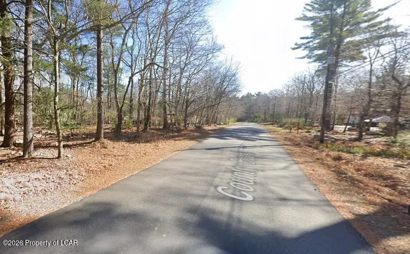Country Club Drive, Thornhurst