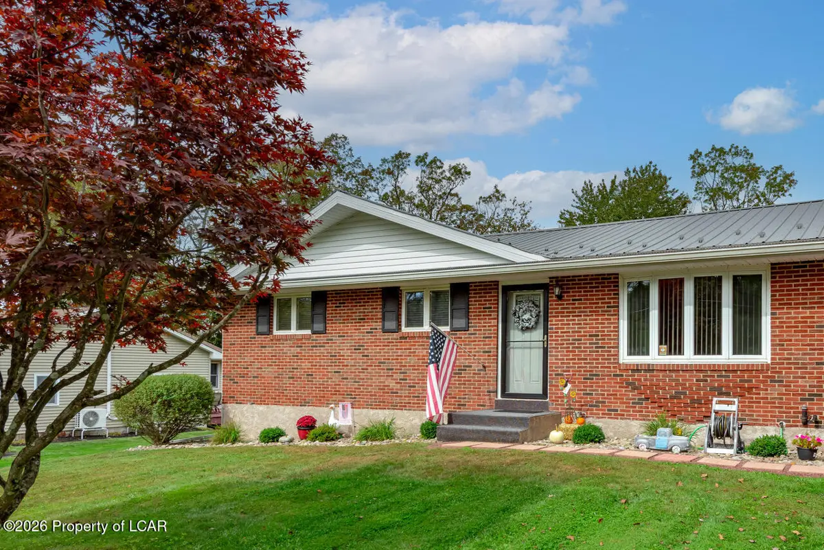 33 Balsam Road, Bear Creek - 4 bed - 1 bath - 1,978 SF
