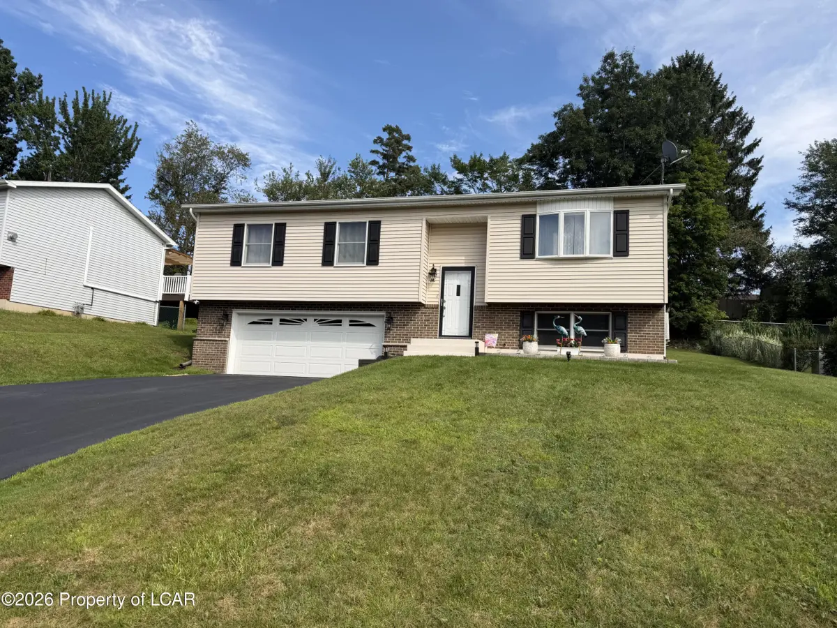 19 Valley View Drive, Mountain Top in Mountain Top