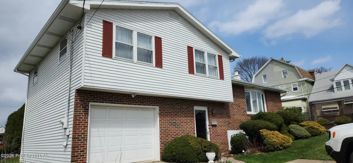 1007 W 7th Street, Hazleton - 3 bed - 2 bath - 1,680 SF