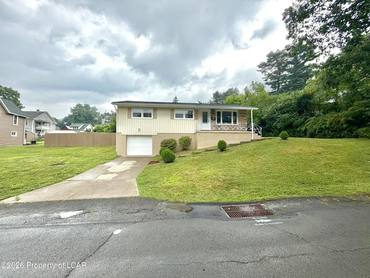 238 Cliffside Avenue, Shavertown in Shavertown