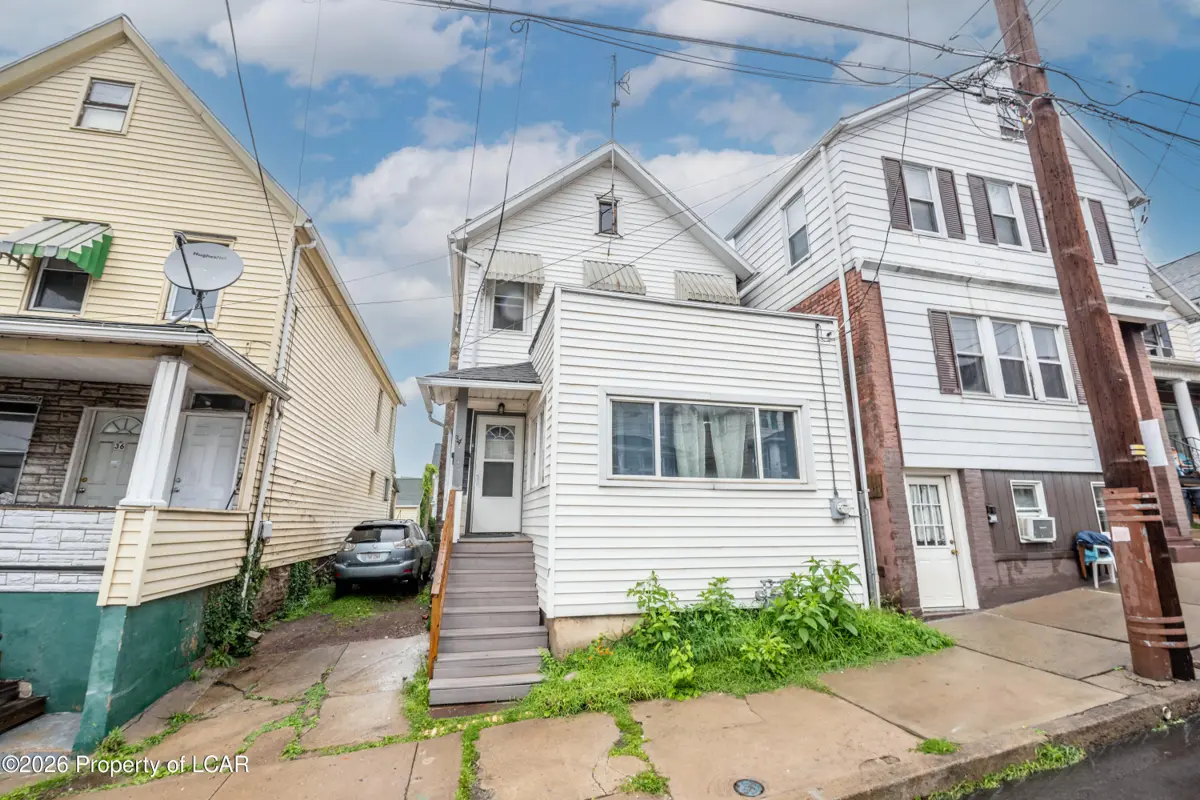 34 Oxford Street, Wilkes-Barre - 4 bed - 2 bath - 2,660 SF