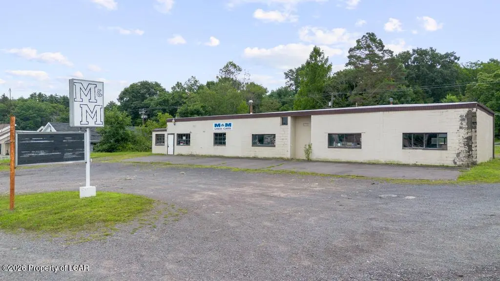 56 S Mountain Boulevard, Mountain Top - 2,548 SF