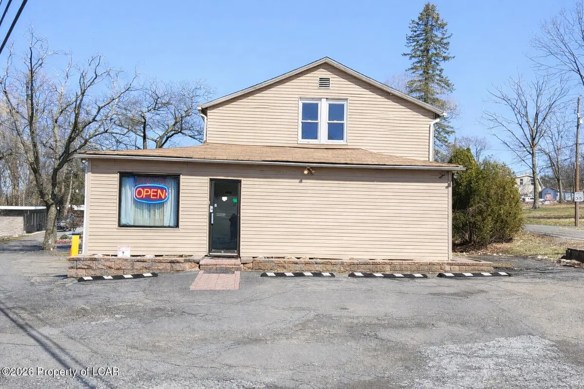 1 Pittston Boulevard, Bear Creek - 14 bath - 7,200 SF