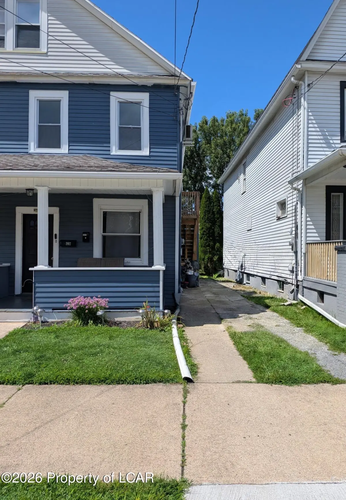 203 Lyndwood Avenue
