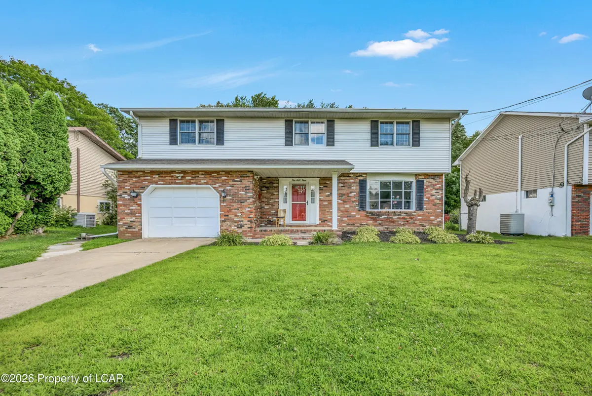 563 N Gates Avenue, Kingston in Kingston