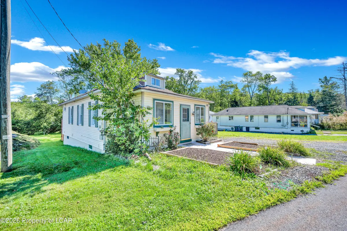 124 Old Lake Road, Dallas in Dallas