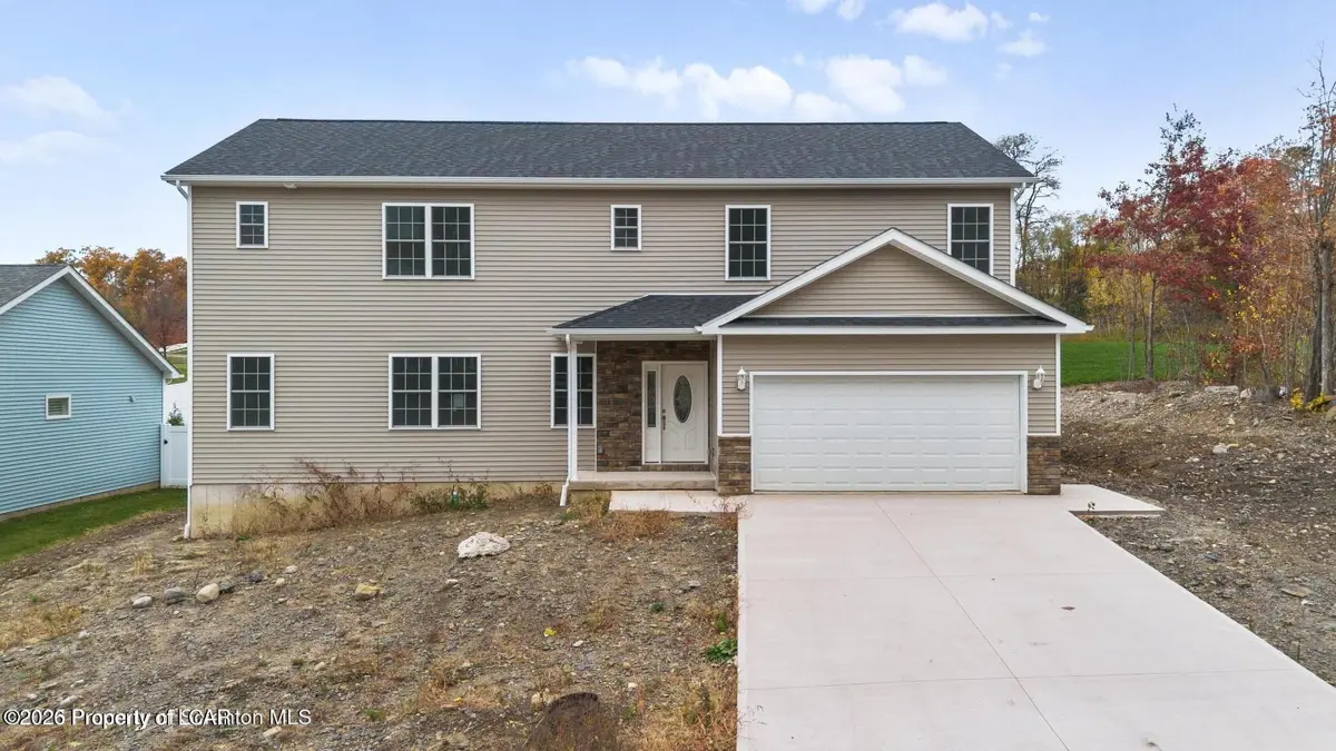 Lot 114 Snapdragon Drive, Moosic - 5 bed - 5 bath - 2,781 SF
