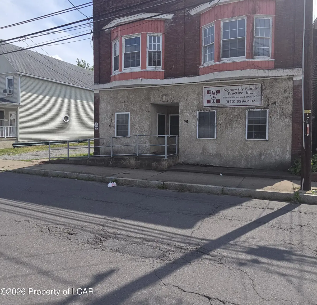 96 Wood Street, Wilkes-Barre - 4 bed - 2 bath - 1,400 SF
