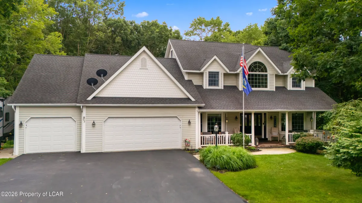 265 Hemlock Terrace, Mountain Top - 4 bed - 5 bath - 3,876 SF