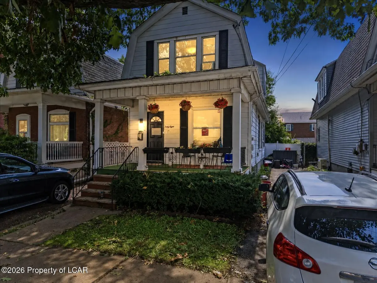 48 1st Avenue, Kingston - 3 bed - 2 bath - 1,440 SF