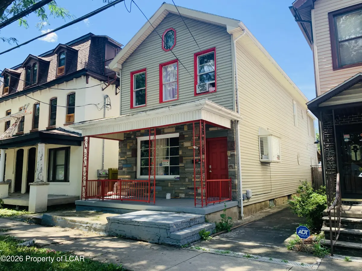 275 S Washington Street, Wilkes-Barre - 3 bed - 2 bath - 2,146 SF