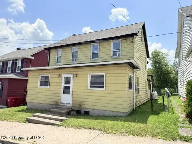 72 Berwick Street, Beaver Meadows - 2,492 SF