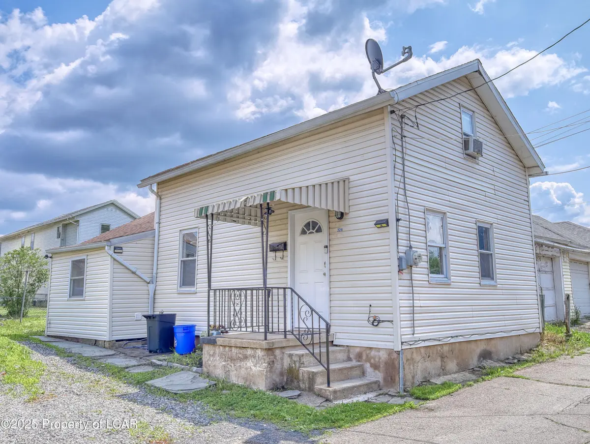 326 Neptune Place, Scranton in Scranton