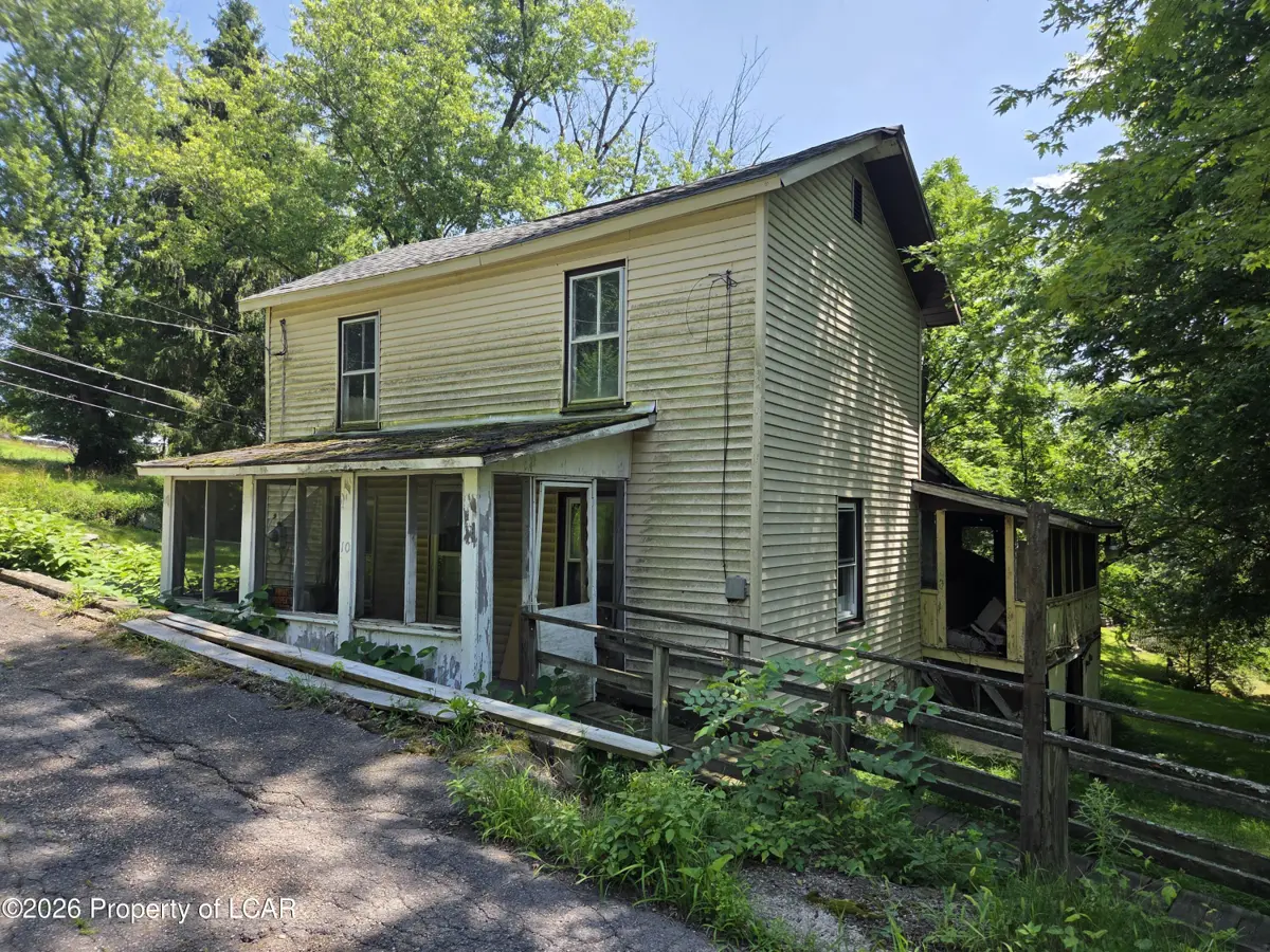 10 Nicely Street, Shickshinny - 2 bed - 1 bath - 1,100 SF