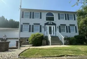 19 Birch Avenue, Plains - 3 bed - 3 bath - 2,400 SF