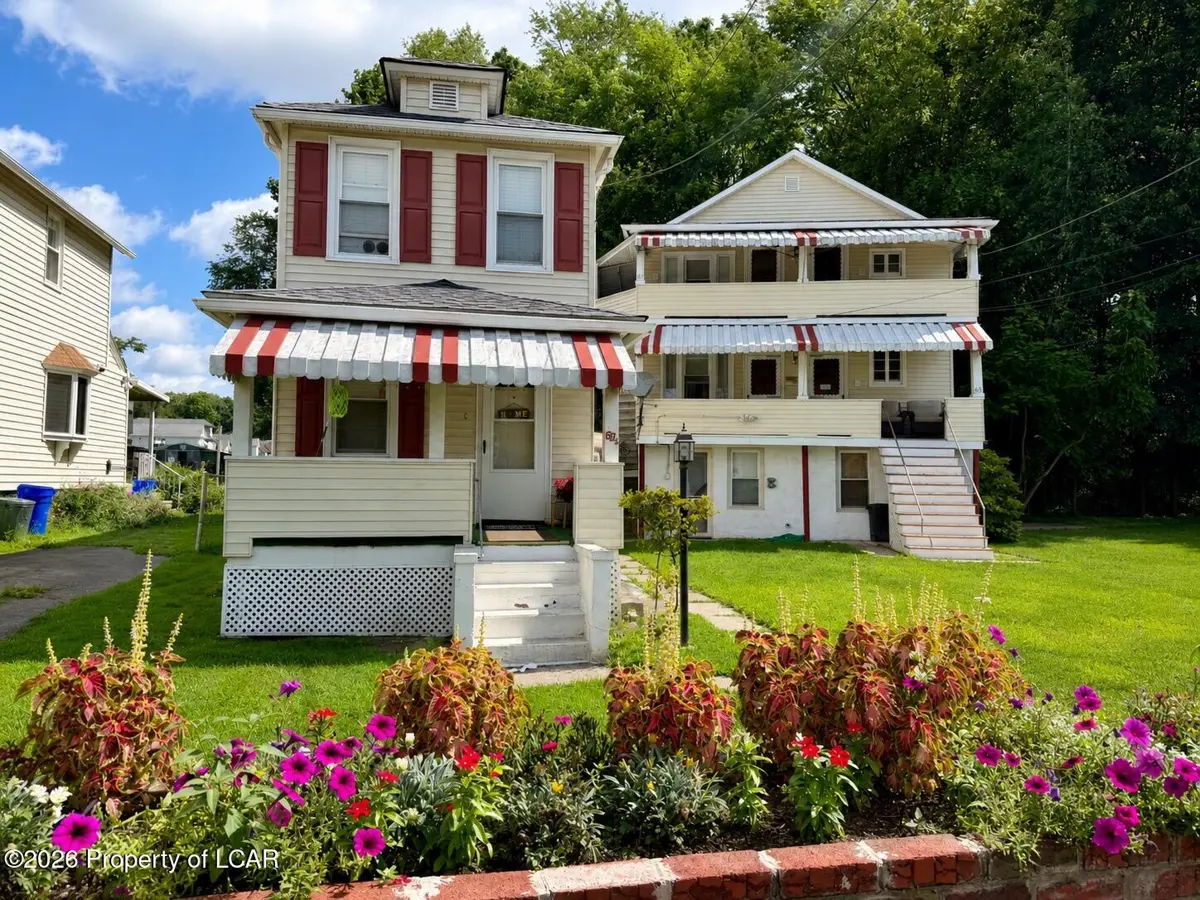 65-67 1/2 Thomas Street, Edwardsville - 2,950 SF