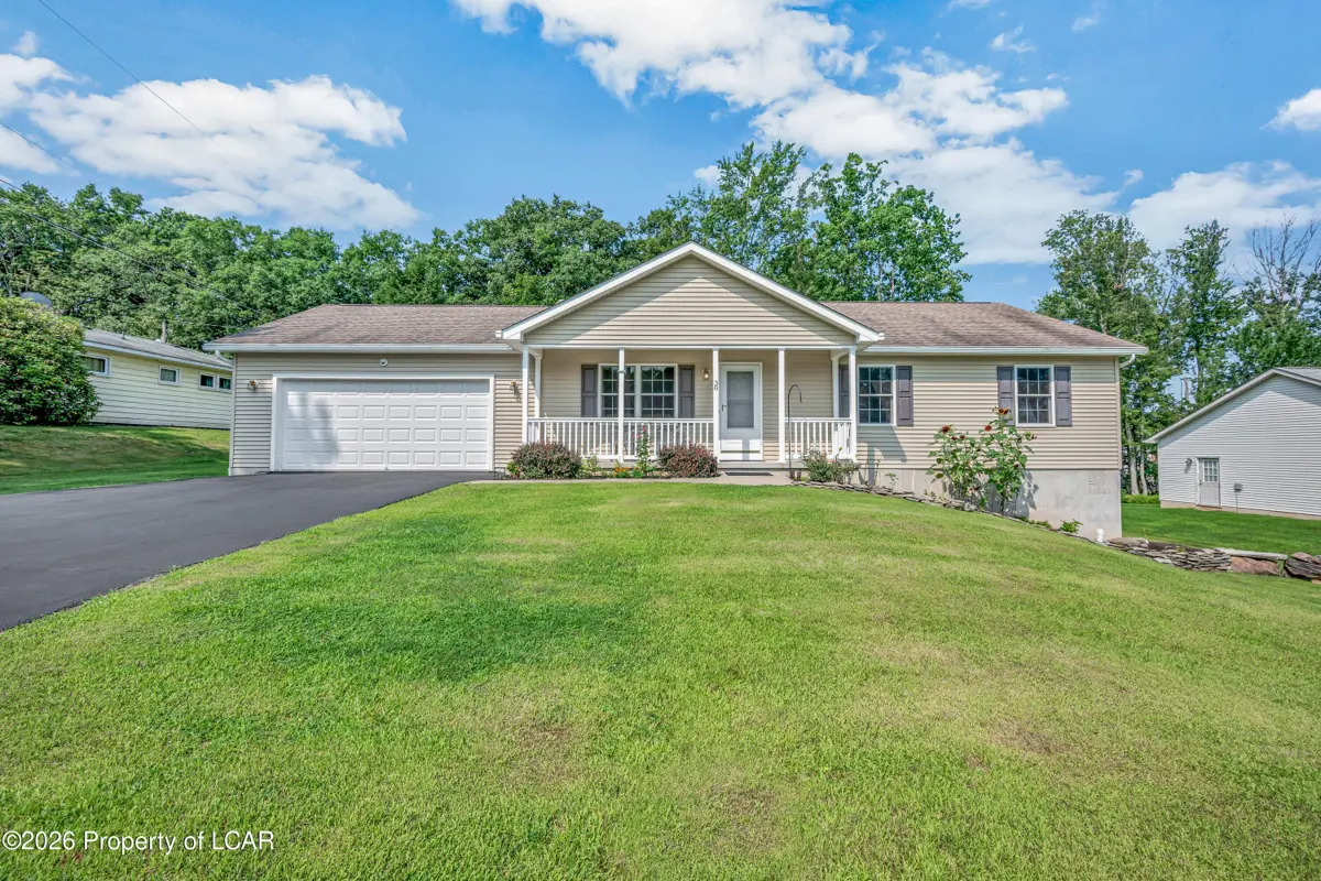 38 Lee Avenue, Mountain Top - 3 bed - 2 bath - 1,377 SF