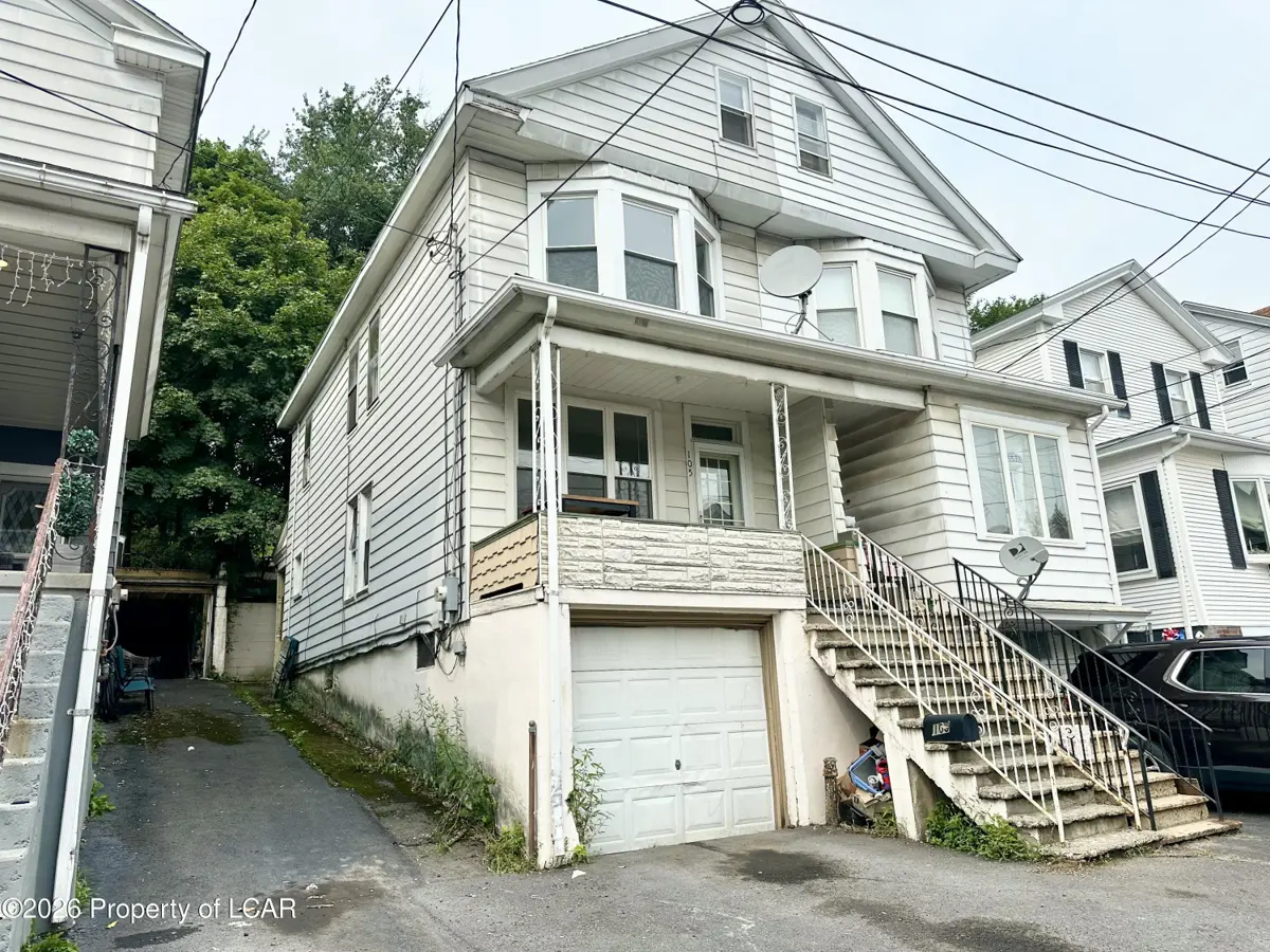 105 Schuylkill Avenue, Shenandoah - 5 bed - 2 bath - 1,652 SF