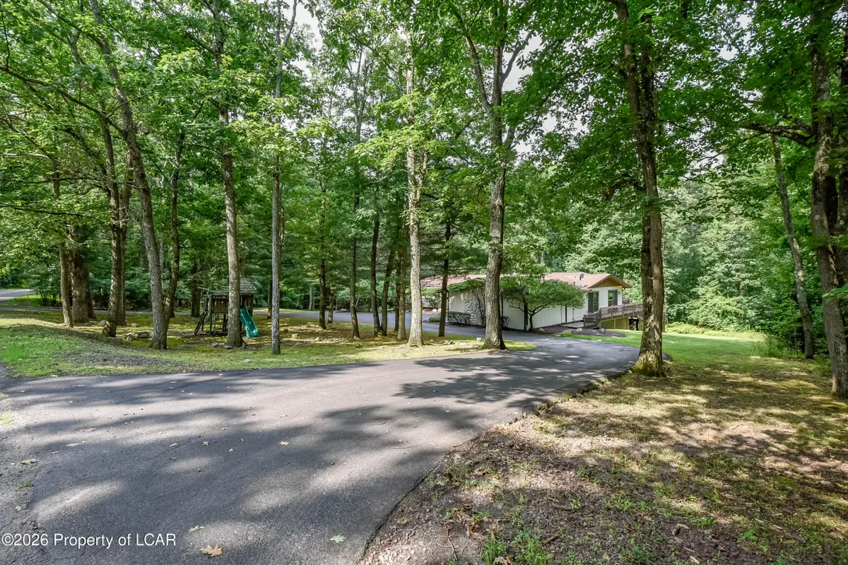 121 Jacobs Ladder, Mountain Top - 3 bed - 4 bath - 4,260 SF