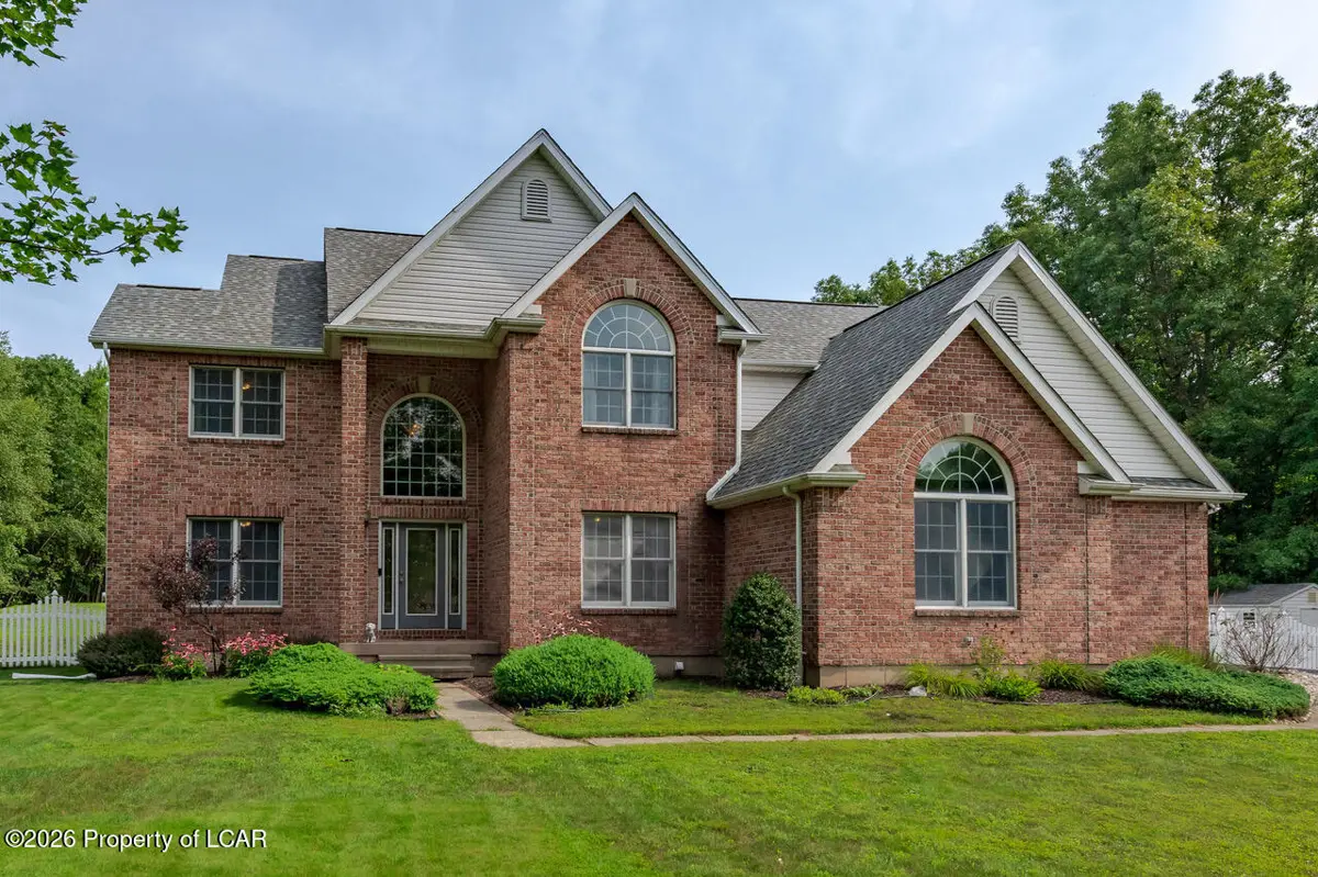 29 Crescent Road, Freeland - 4 bed - 3 bath - 3,047 SF