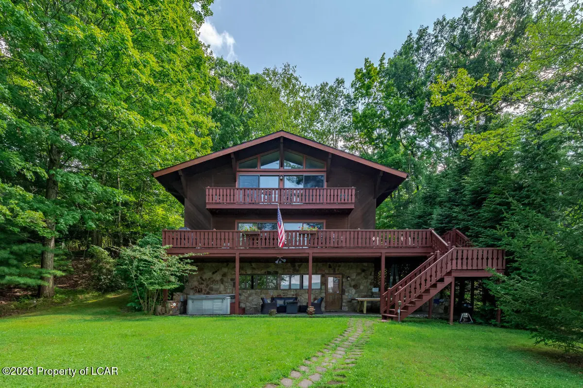 342 Four Seasons Drive, Drums - 4 bed - 4 bath - 2,916 SF
