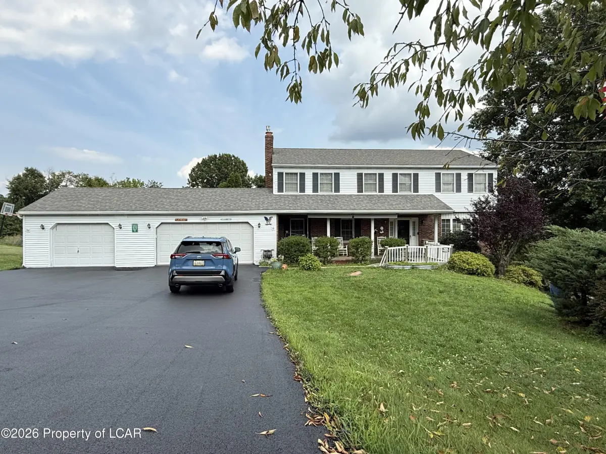 127 Klinger Drive, Sugarloaf - 5 bed - 4 bath - 3,564 SF
