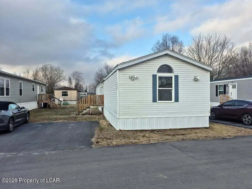 243 Birchwood Estates Court, Exeter - 3 bed - 2 bath - 1,216 SF