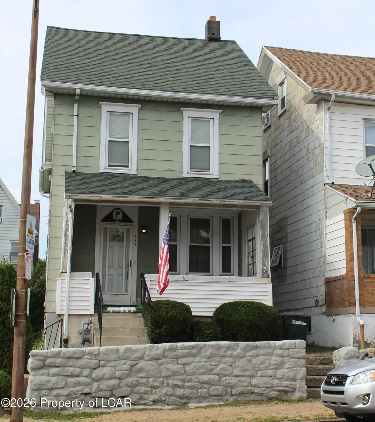 319 E Diamond Avenue, Hazleton - 4 bed - 2 bath - 2,109 SF