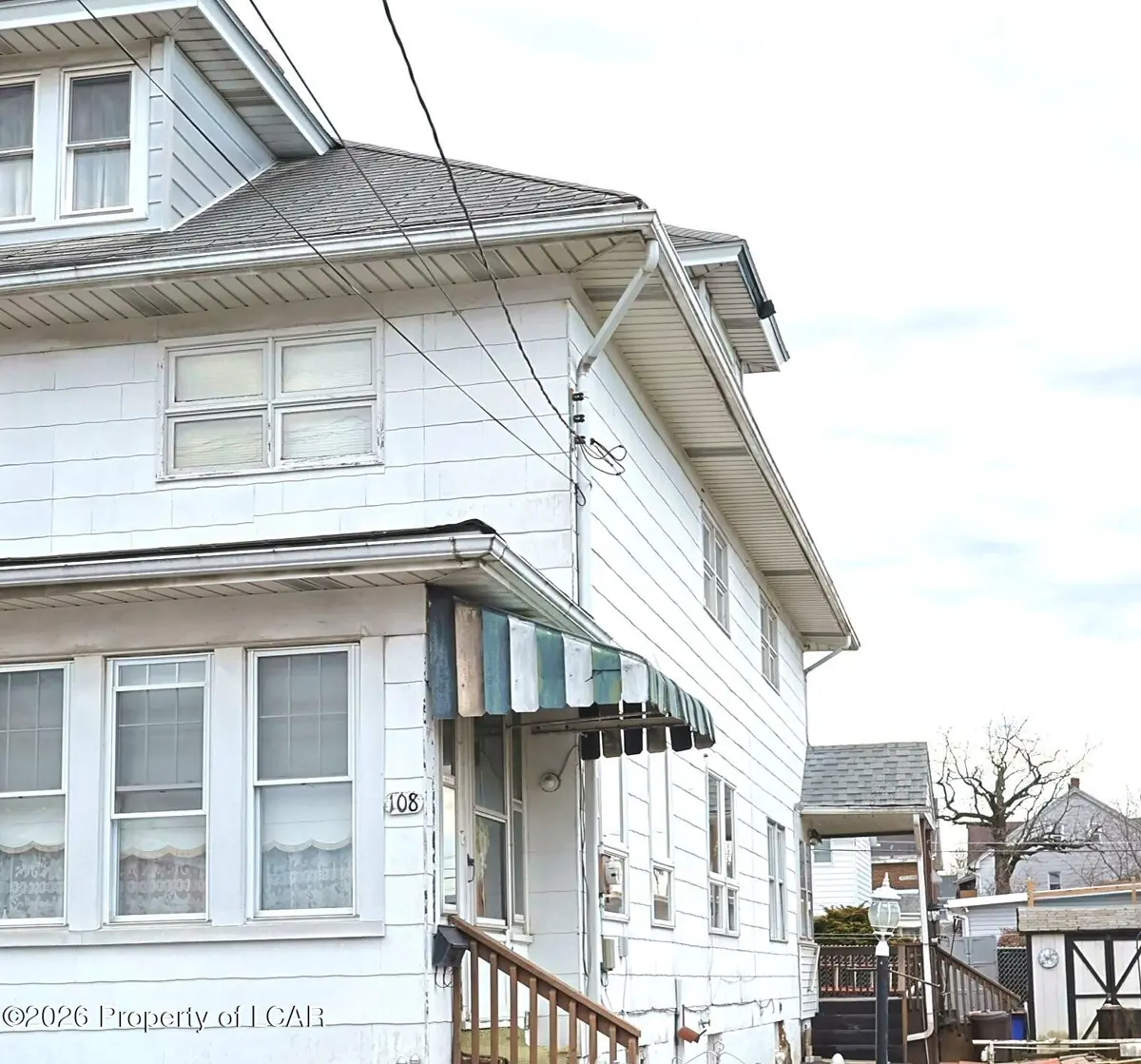 108 E Oak Street, West Hazleton - 4 bed - 1 bath - 1,556 SF