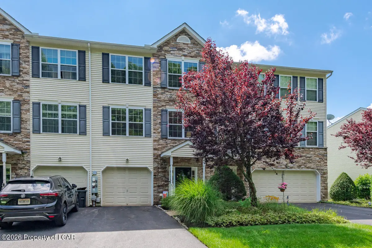 24 N Chestnut Drive, Drums - 3 bed - 3 bath - 1,870 SF