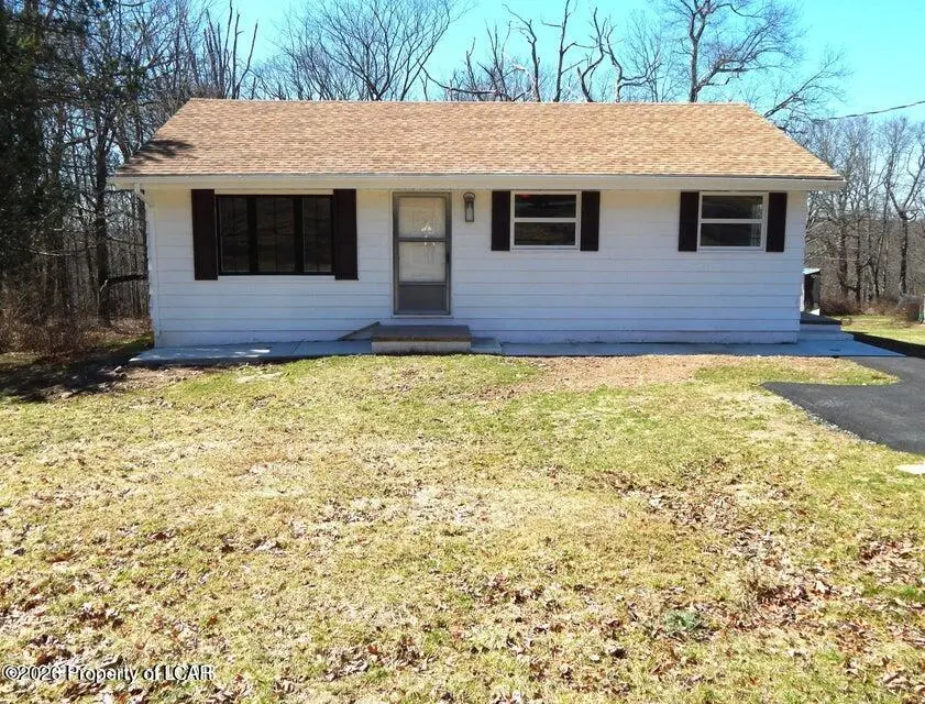 439 Woodlawn Avenue, Mountain Top - 2 bed - 1 bath - 940 SF