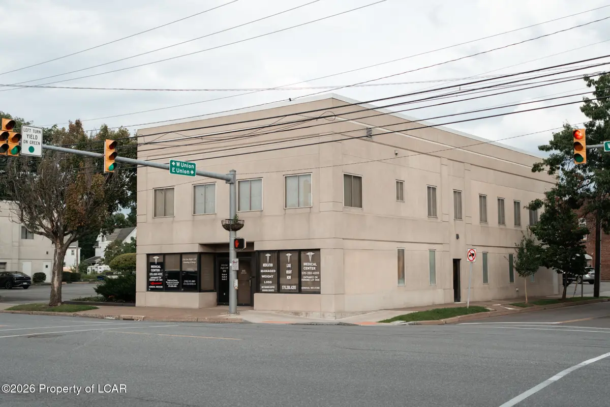 675 Wyoming Avenue, Kingston - 7 bath - 5,264 SF