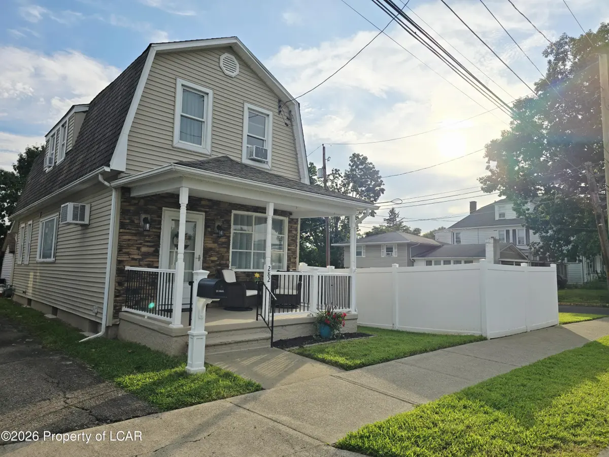 282 Riverside Drive, Wilkes-Barre - 2 bed - 1 bath - 1,280 SF
